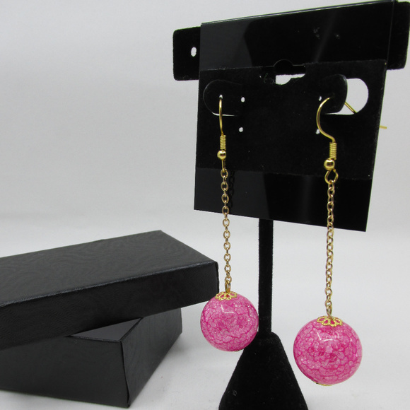 1/23 HOST PICK 🎉18K GP Pink Glass Ball Earrings - Picture 2 of 3